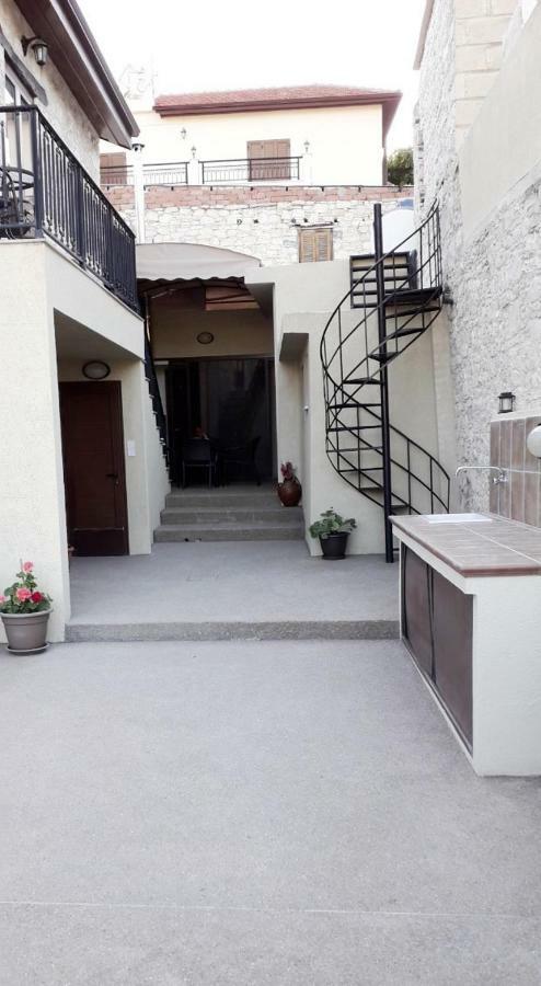 Omodos Maria'S Apartments Exterior photo