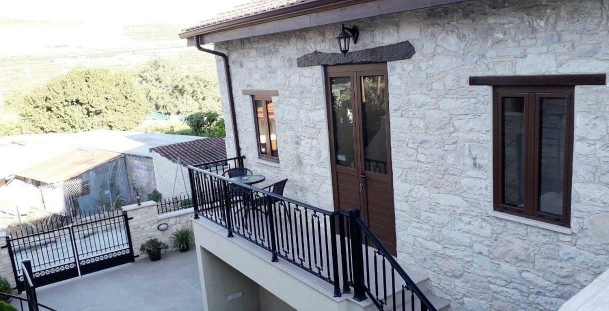 Omodos Maria'S Apartments Exterior photo