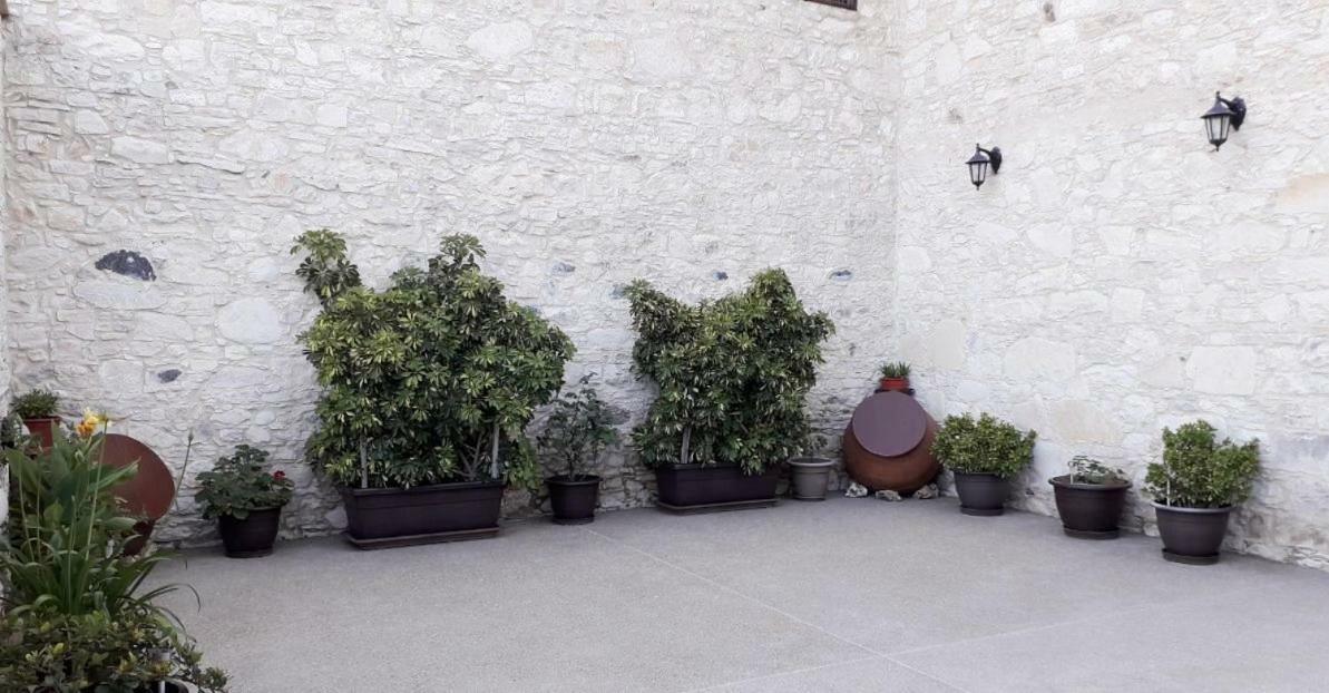 Omodos Maria'S Apartments Exterior photo